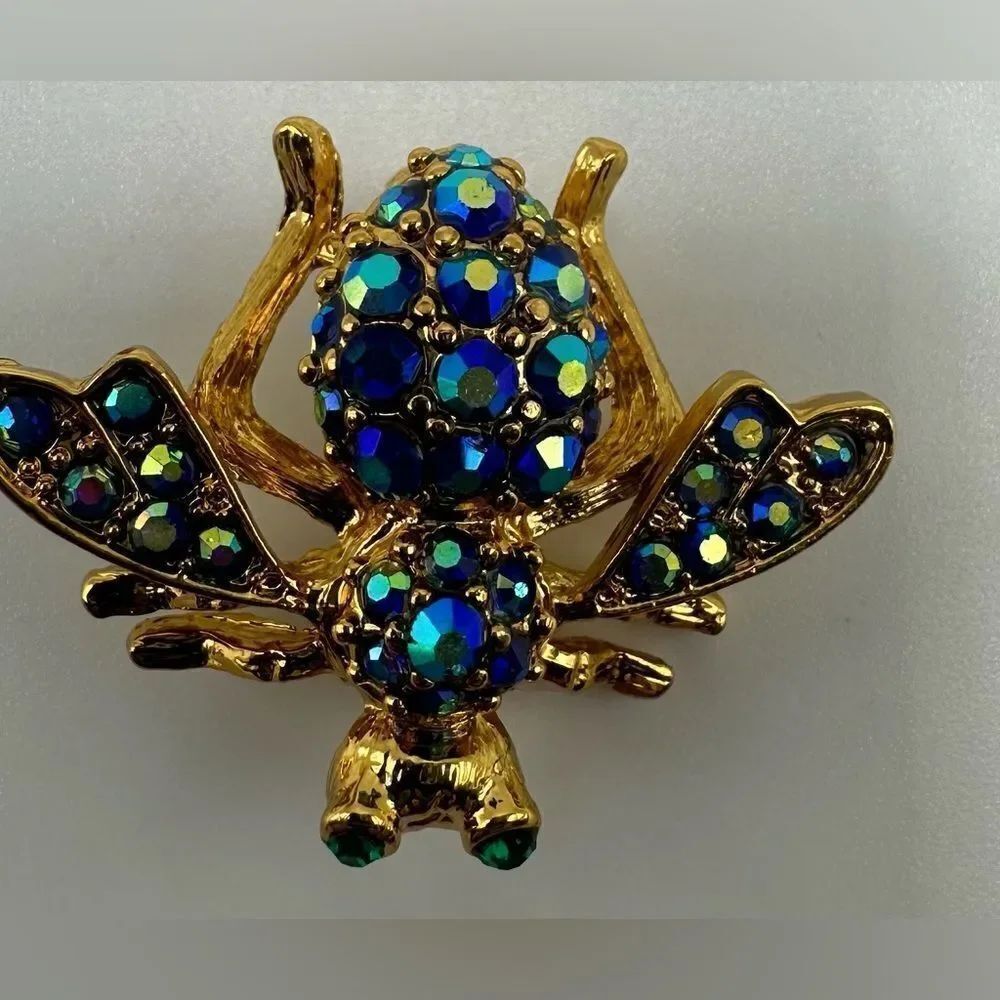 Joan Rivers Royal Blue Bee Pin - Picture 2 of 6